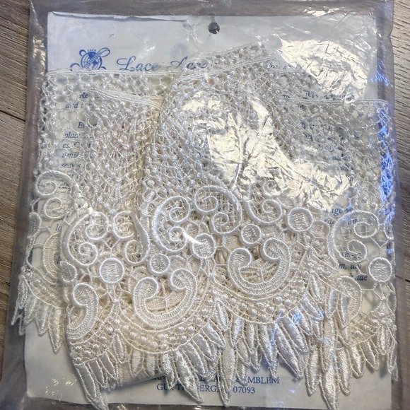 Vintage Lace Trim 1 Yard New In Package International Lace - Picture 3 of 4